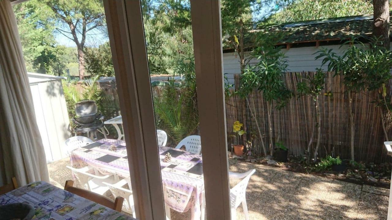 Mobile Home In Frejus, South Of France エクステリア 写真